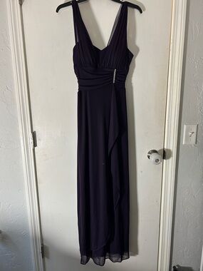 Sleeveless Deep Purple V-Neck Maxi Dress with Side Accent